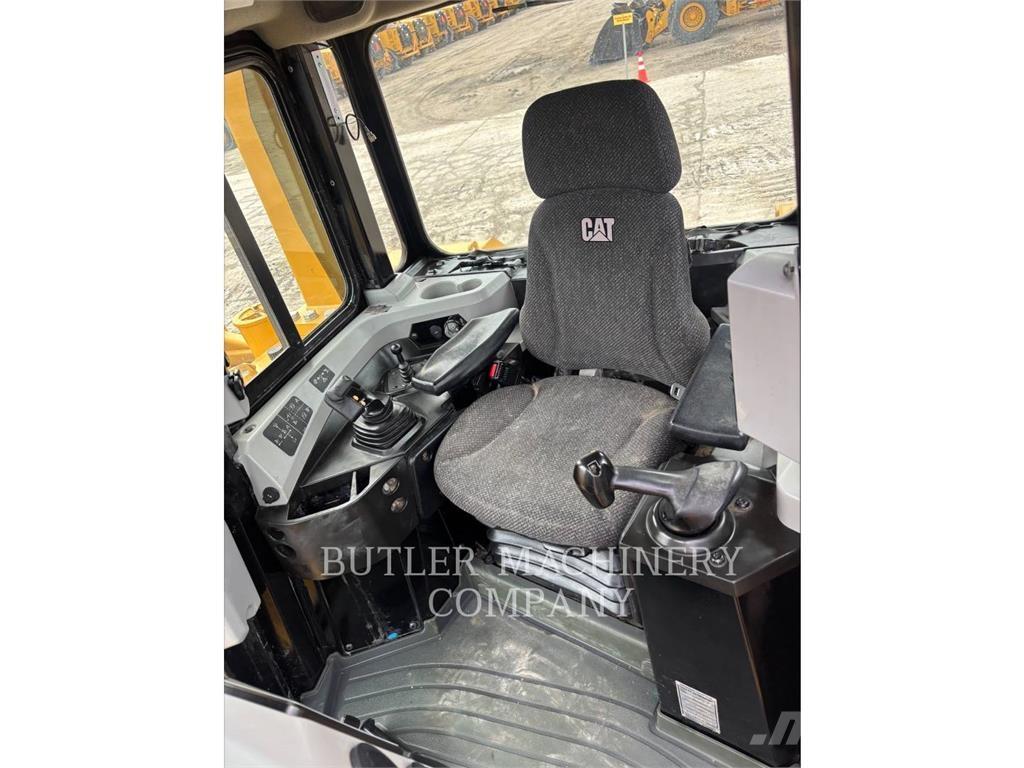 CAT D6T Bouteurs sur chenilles