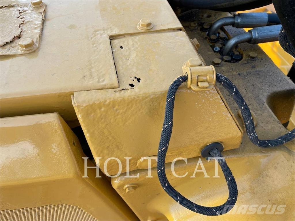 CAT D6T Bouteurs sur chenilles