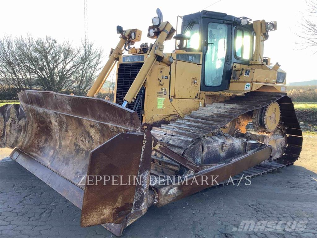 CAT D6T Bouteurs sur chenilles