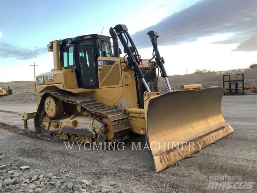 CAT D6T Bouteurs sur chenilles