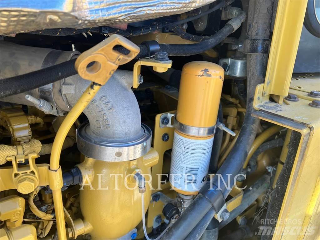 CAT D6T LGPPAT Bouteurs sur chenilles