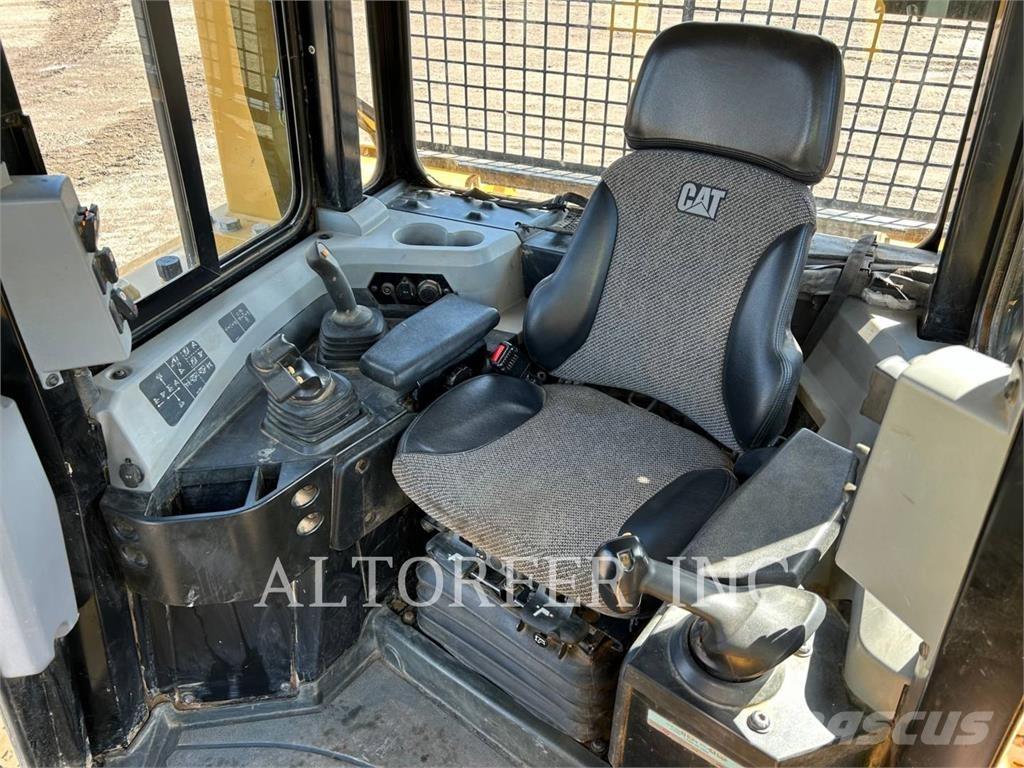 CAT D6T LGPPAT Bouteurs sur chenilles