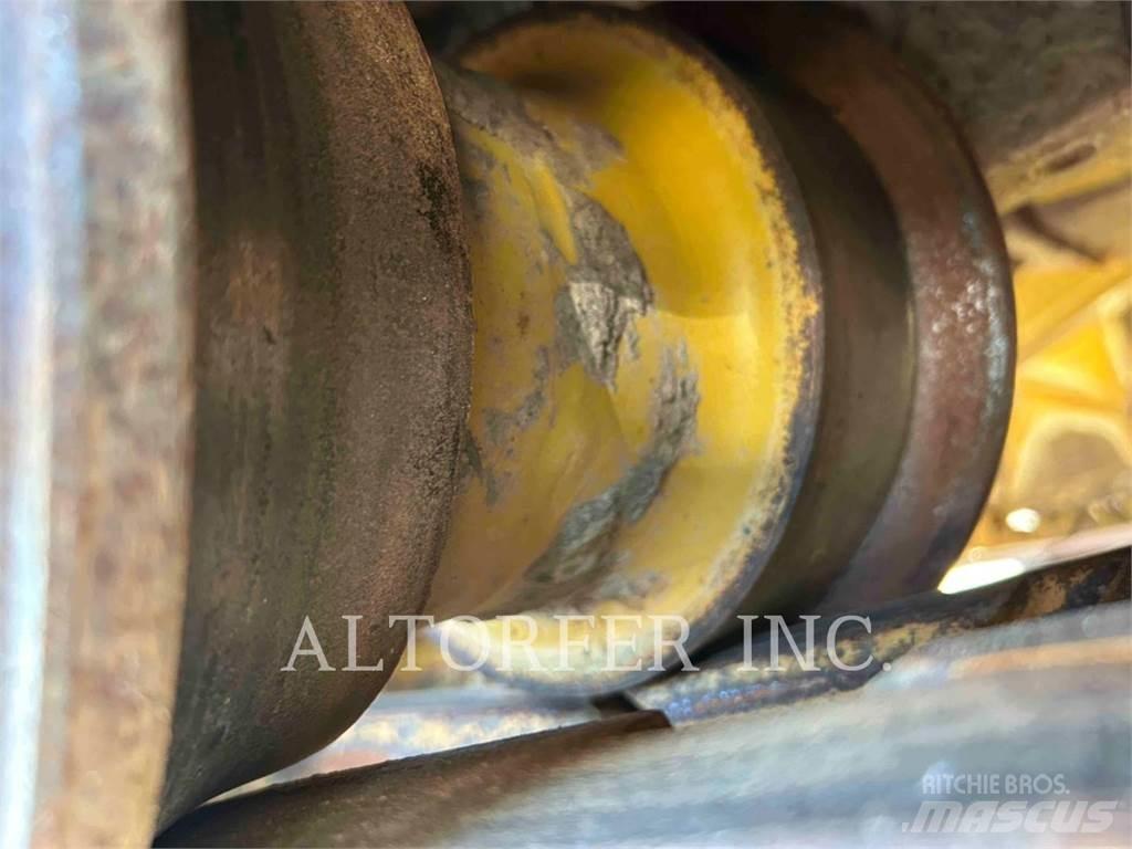 CAT D6T LGPPAT Bouteurs sur chenilles