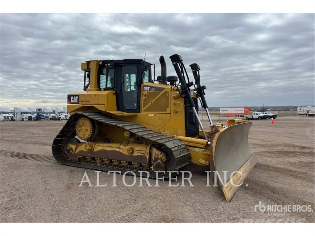 CAT D6T LGPPAT Bouteurs sur chenilles
