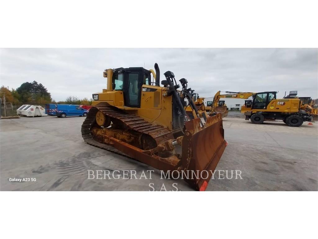 CAT D6T4F LGP Bouteurs sur chenilles