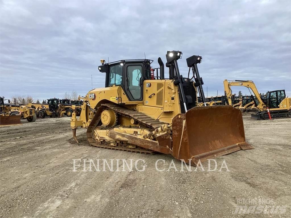 CAT D7-17 Bouteurs sur chenilles