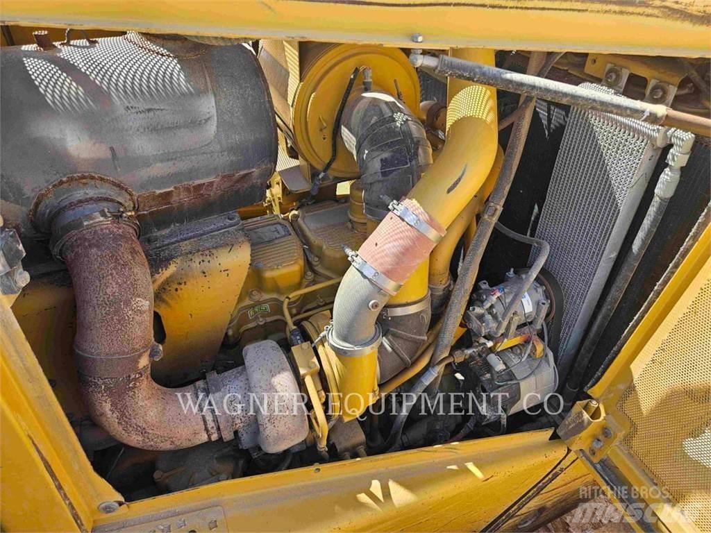 CAT D8T Bouteurs sur chenilles