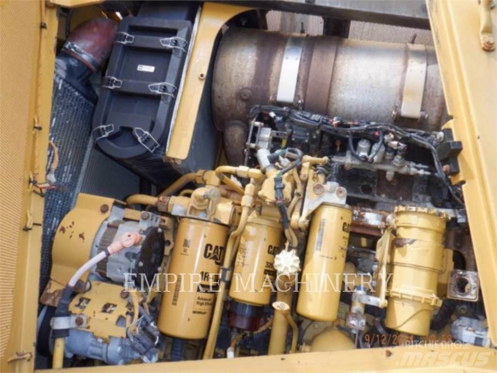 CAT D8T Bouteurs sur chenilles