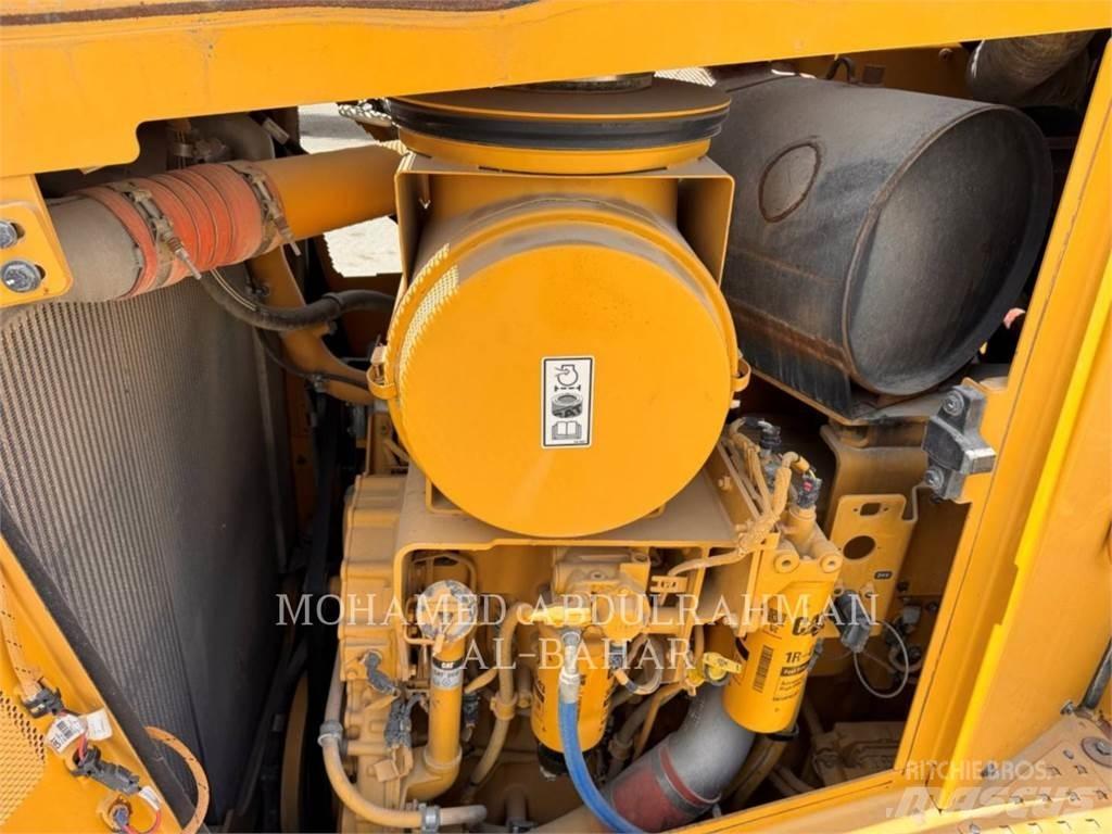 CAT D8T Bouteurs sur chenilles