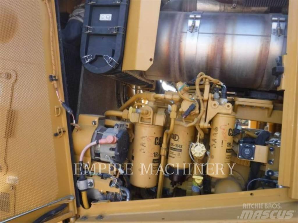 CAT D8T Bouteurs sur chenilles