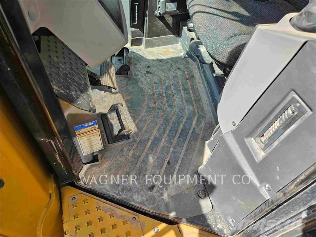 CAT D8T Bouteurs sur chenilles