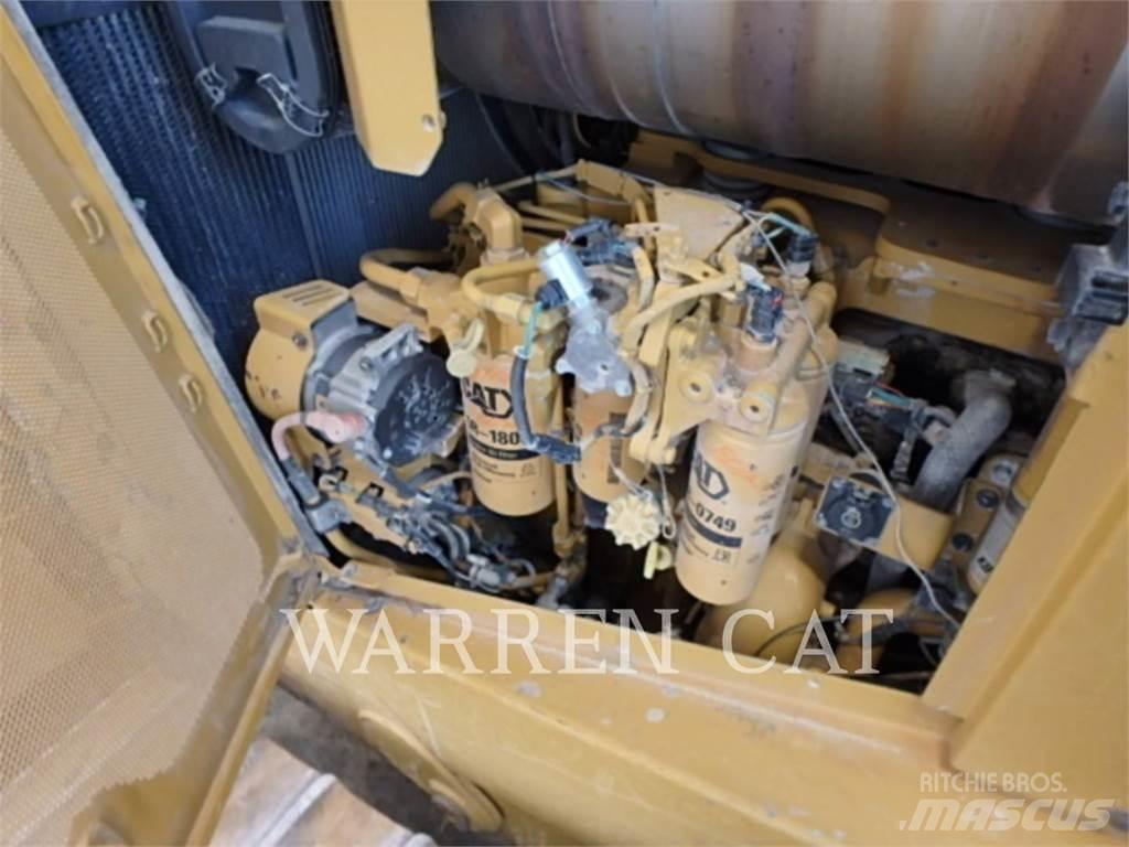 CAT D8T 4XLARO Bouteurs sur chenilles
