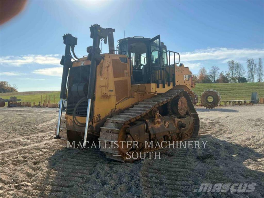 CAT D9T Bouteurs sur chenilles