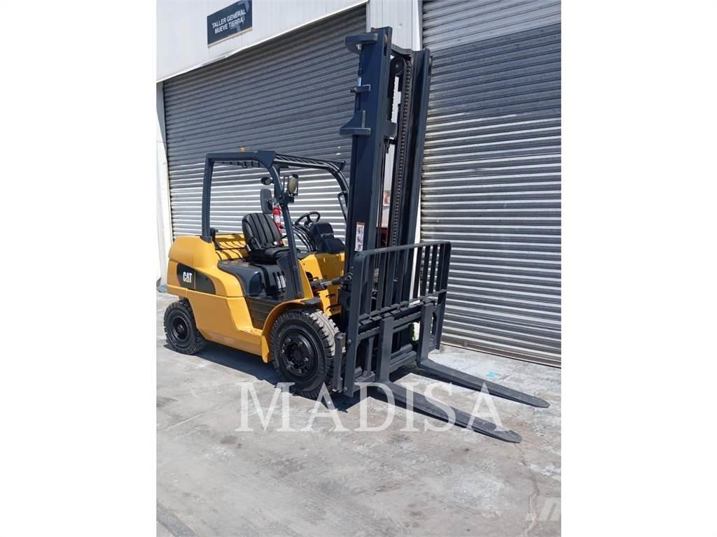 CAT DP50 Autres Chariots élévateurs