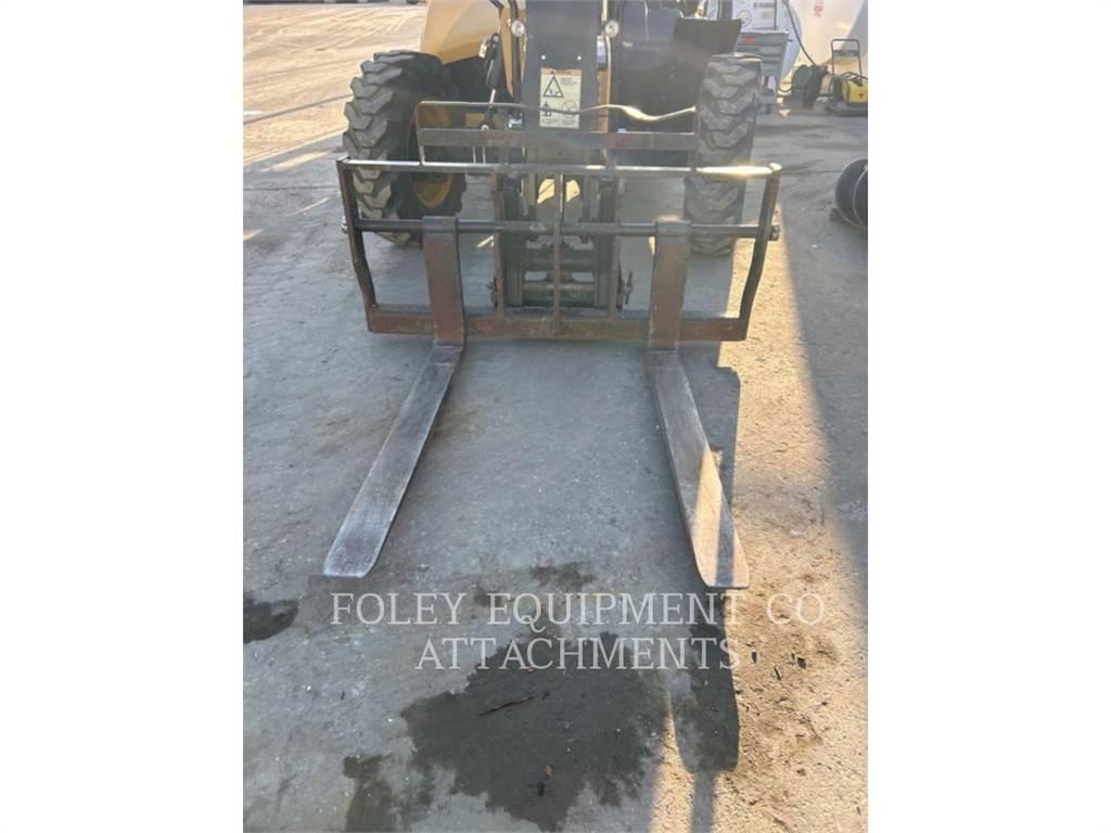 CAT FKTHT60W Chariot télescopique