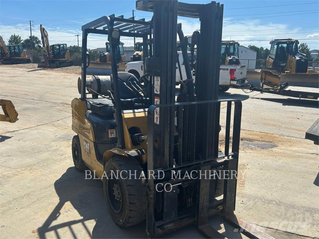 CAT GP30N Autres Chariots élévateurs