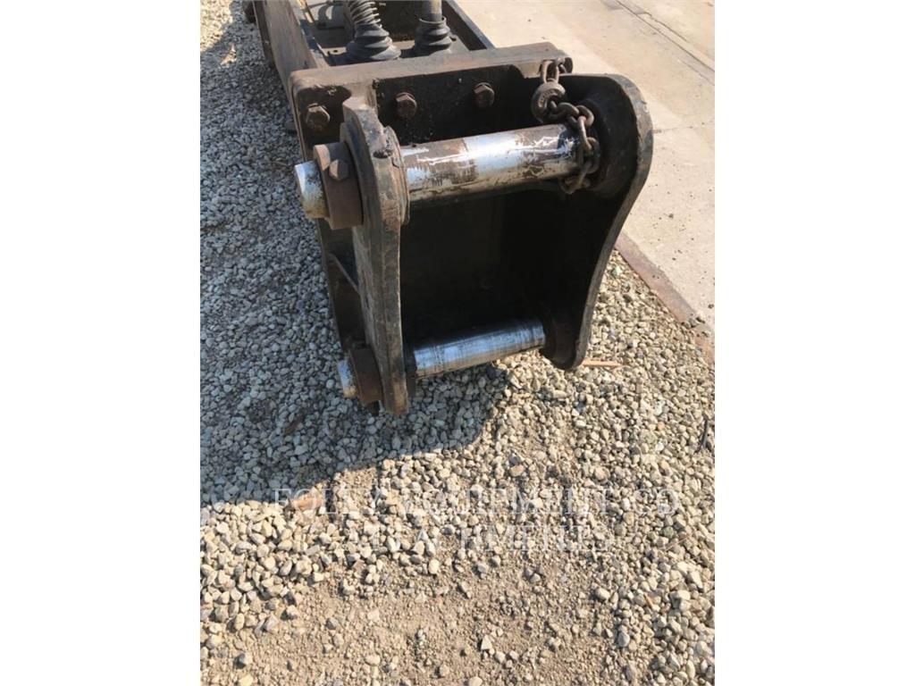 CAT HB120GC-B Pelle sur chenilles