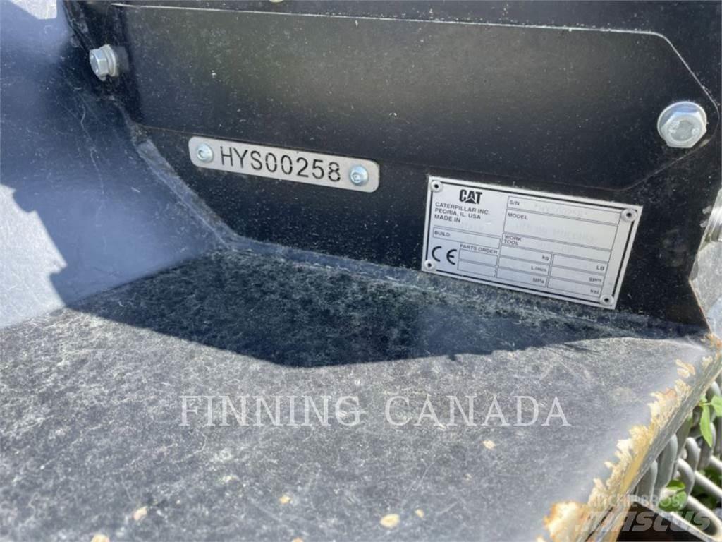 CAT HMF110 Faucheuse