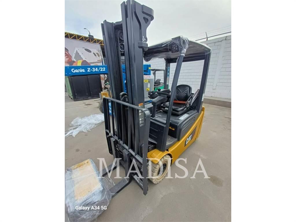 CAT LIFT TRUCKS 2ET3000 Autres Chariots élévateurs