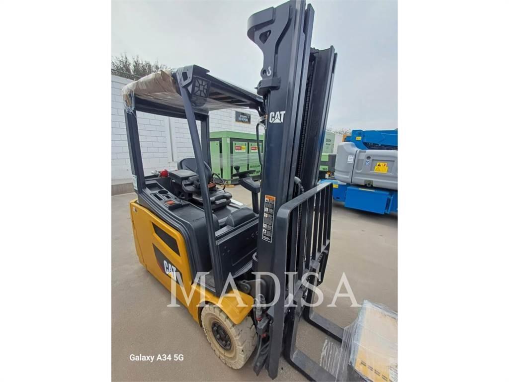 CAT LIFT TRUCKS 2ET3000 Autres Chariots élévateurs