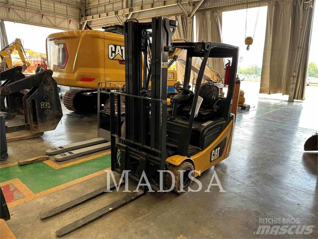 CAT LIFT TRUCKS 2ET4000 Autres Chariots élévateurs