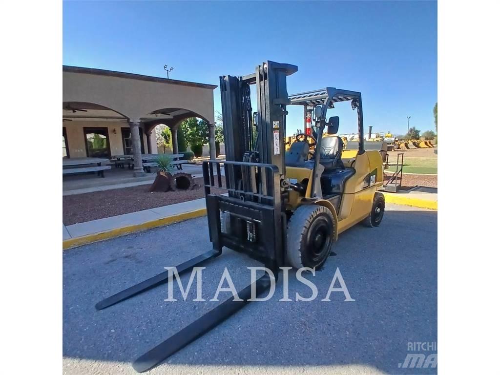 CAT LIFT TRUCKS DP50NM1 Chariots diesel