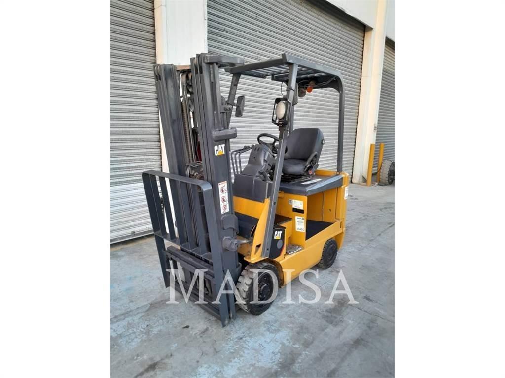 CAT LIFT TRUCKS E3500-AC Autres Chariots élévateurs