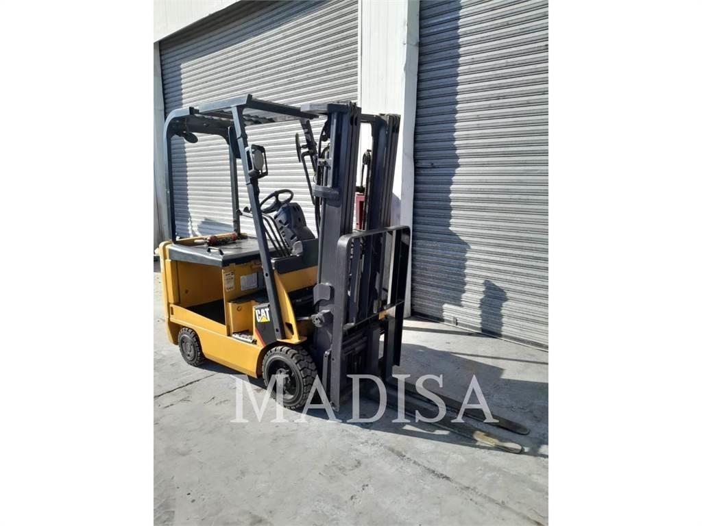 CAT LIFT TRUCKS E3500-AC Autres Chariots élévateurs