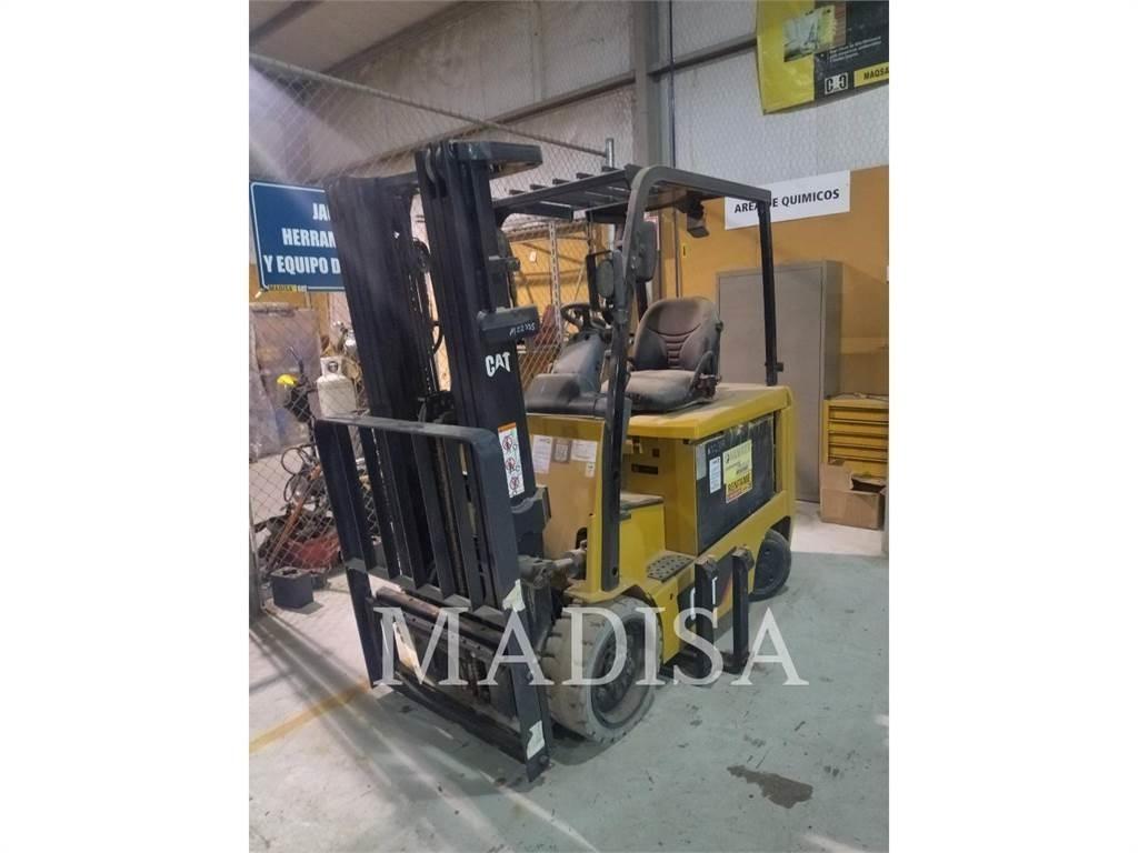 CAT LIFT TRUCKS EC25LN2 Autres Chariots élévateurs