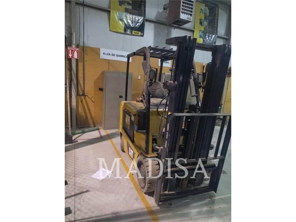 CAT LIFT TRUCKS EC25LN2 Autres Chariots élévateurs