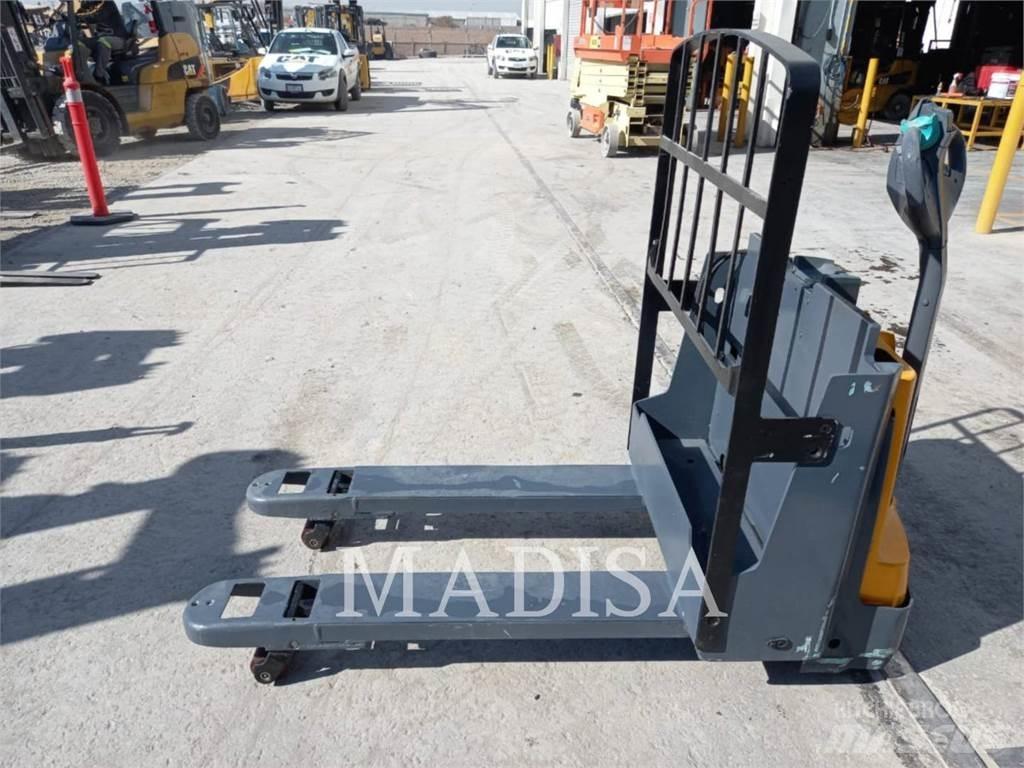 CAT LIFT TRUCKS EJE120E Autres Chariots élévateurs