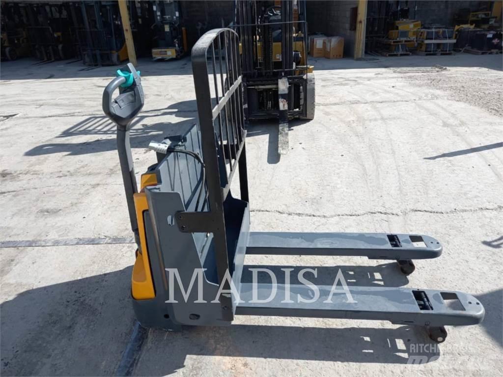 CAT LIFT TRUCKS EJE120E Autres Chariots élévateurs