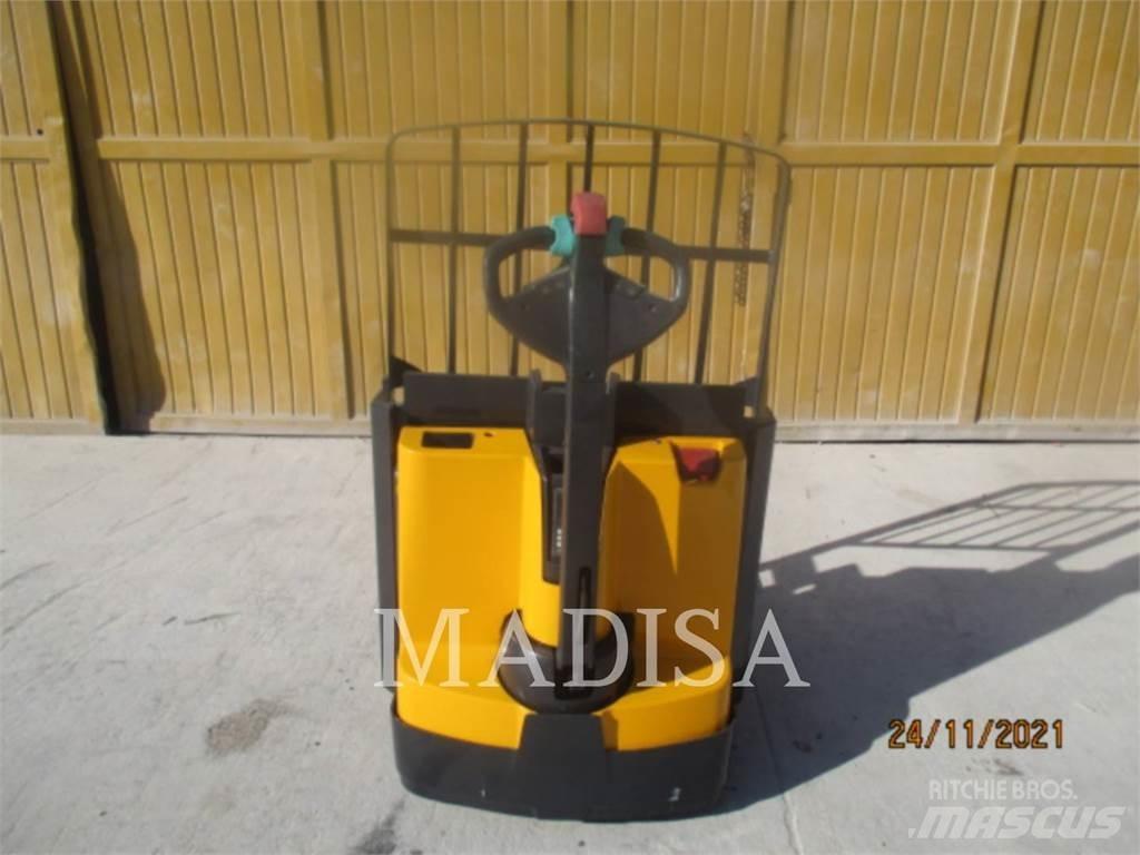 CAT LIFT TRUCKS EJE120E Autres Chariots élévateurs
