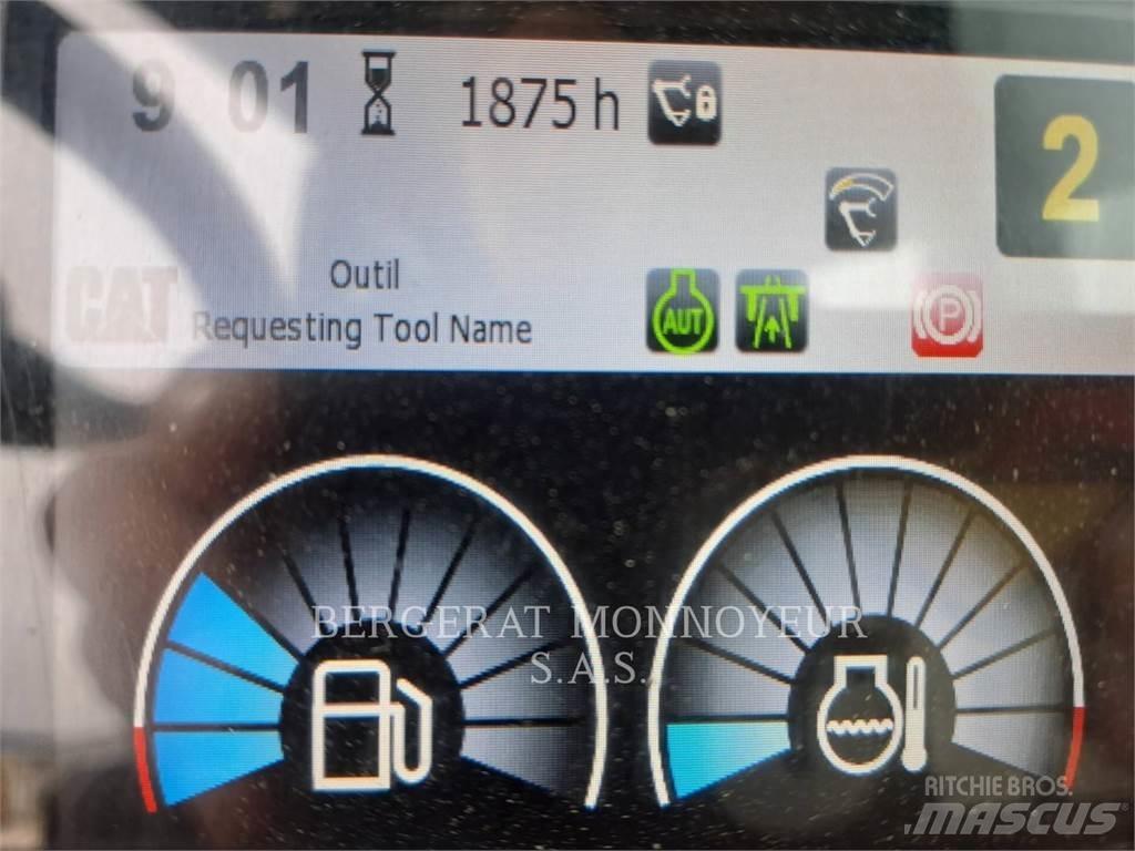 CAT M315F IVC Pelle sur pneus