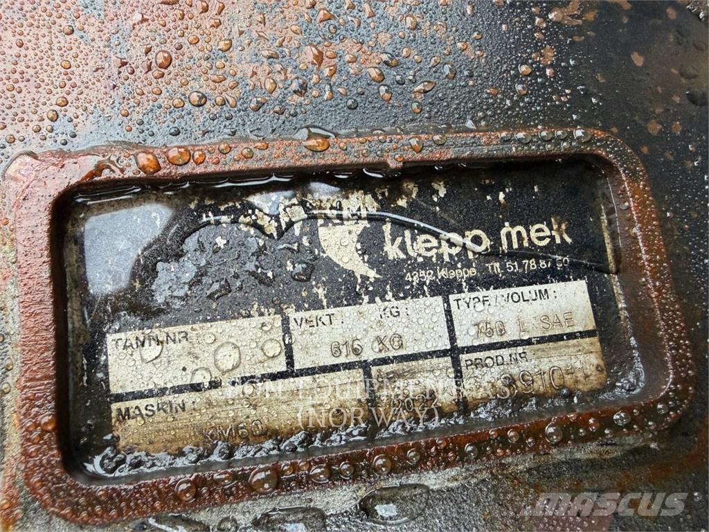 CAT M316-07 Pelle sur pneus