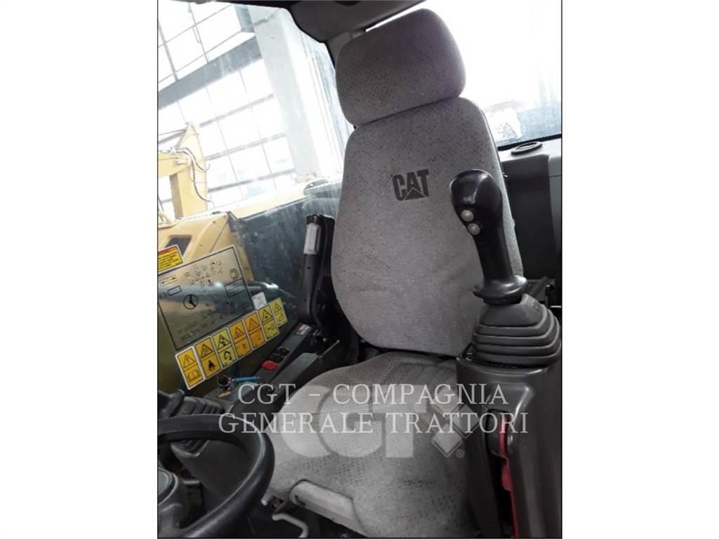 CAT M316F Pelle sur pneus