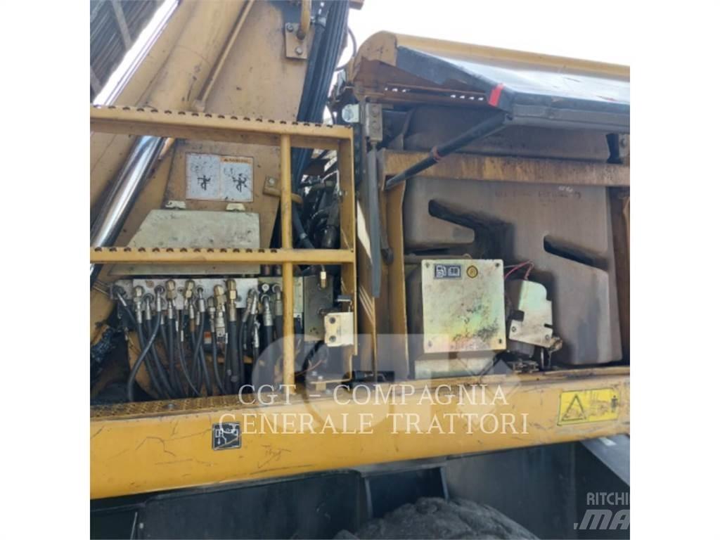 CAT M318C Pelle sur pneus