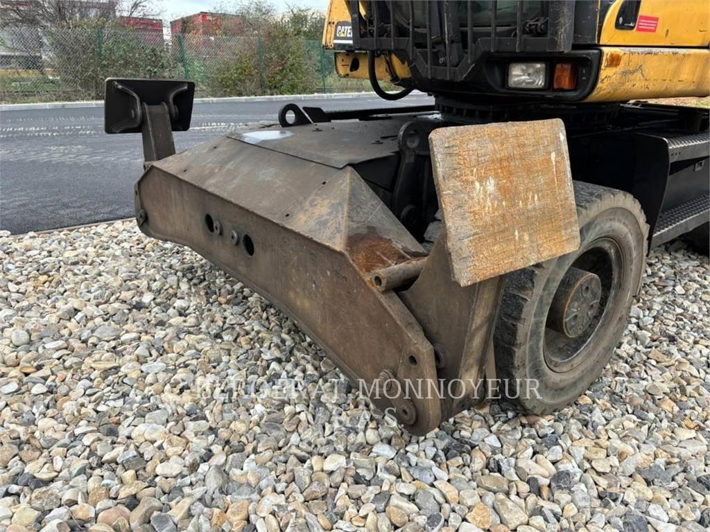 CAT M318C Pelle sur pneus