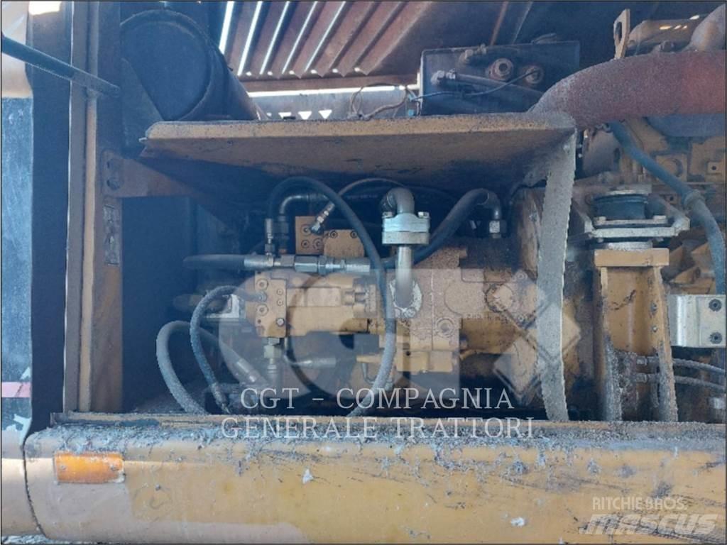 CAT M318CMH Pelle sur pneus