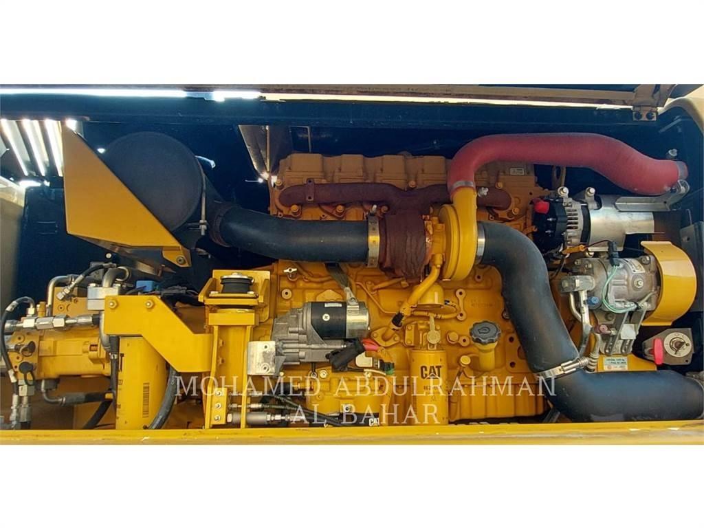 CAT M320D2 Pelle sur pneus
