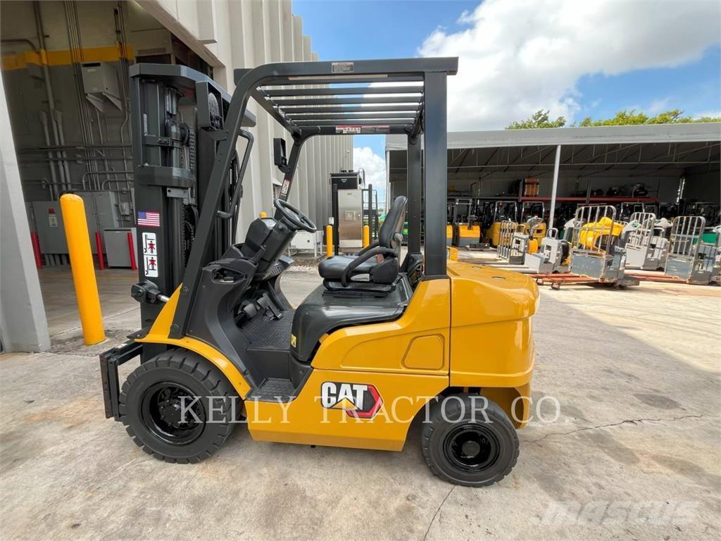 CAT MCFDP25N5-D Chariots diesel