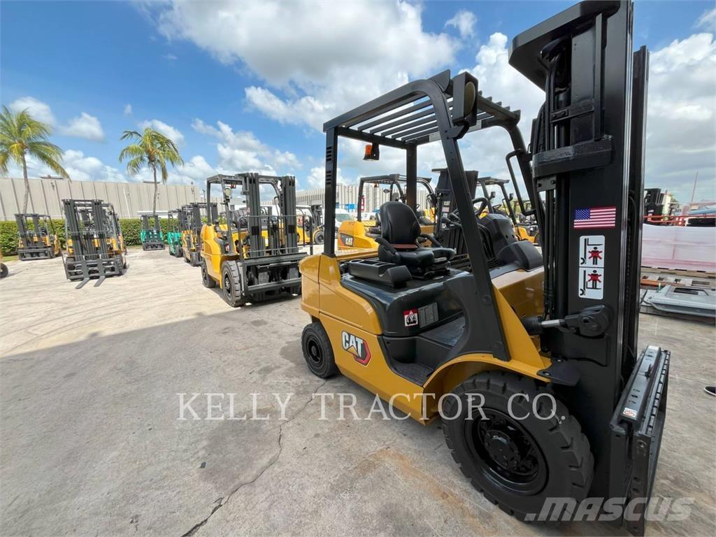 CAT MCFDP25N5-D Chariots diesel