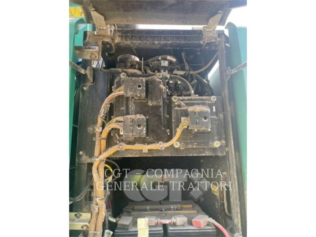 CAT MH3022 Pelle sur pneus