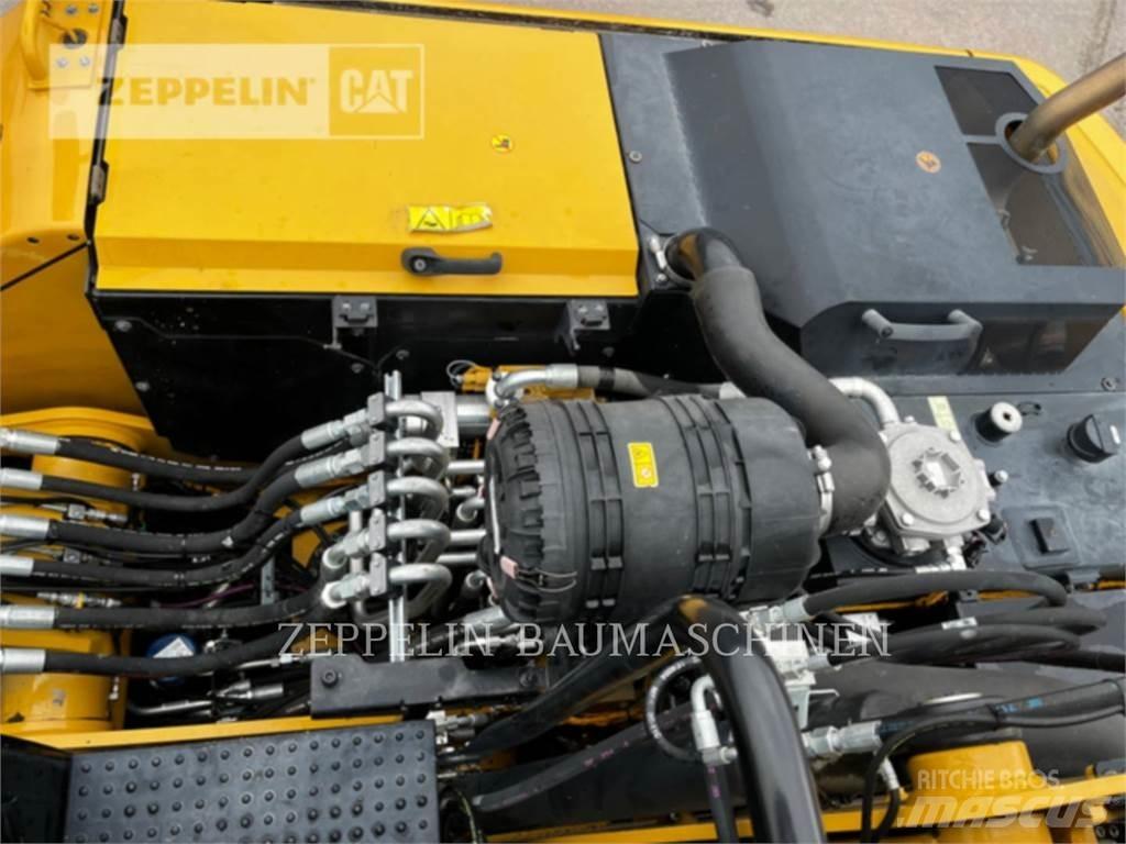 CAT MH3022-06C Pelle de démolition