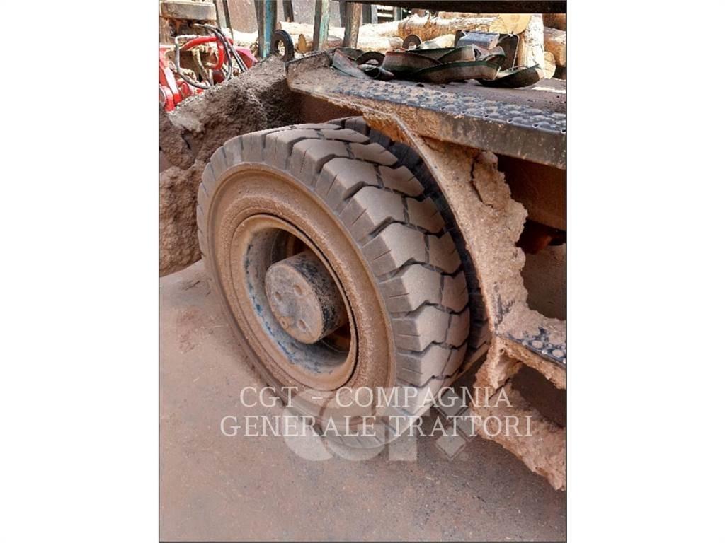 CAT MH3024 Pelle sur pneus
