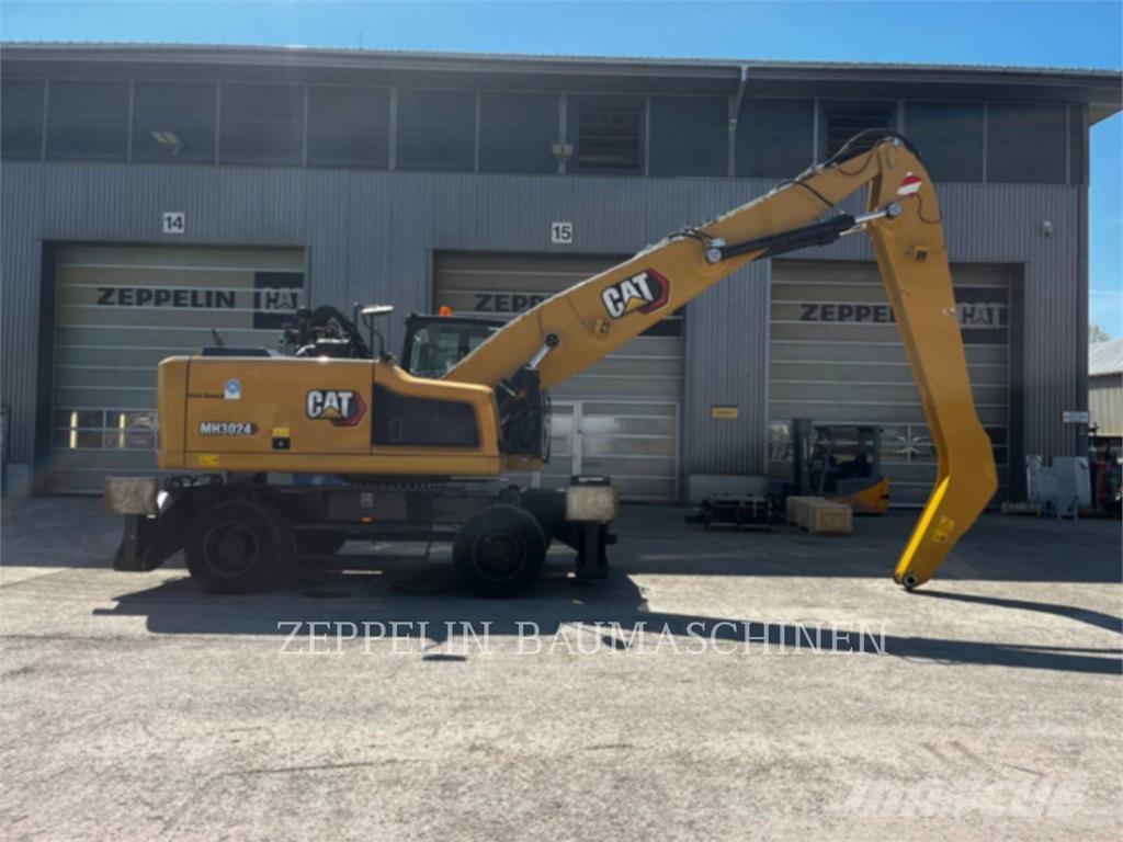 CAT MH3024-06C Pelle de démolition