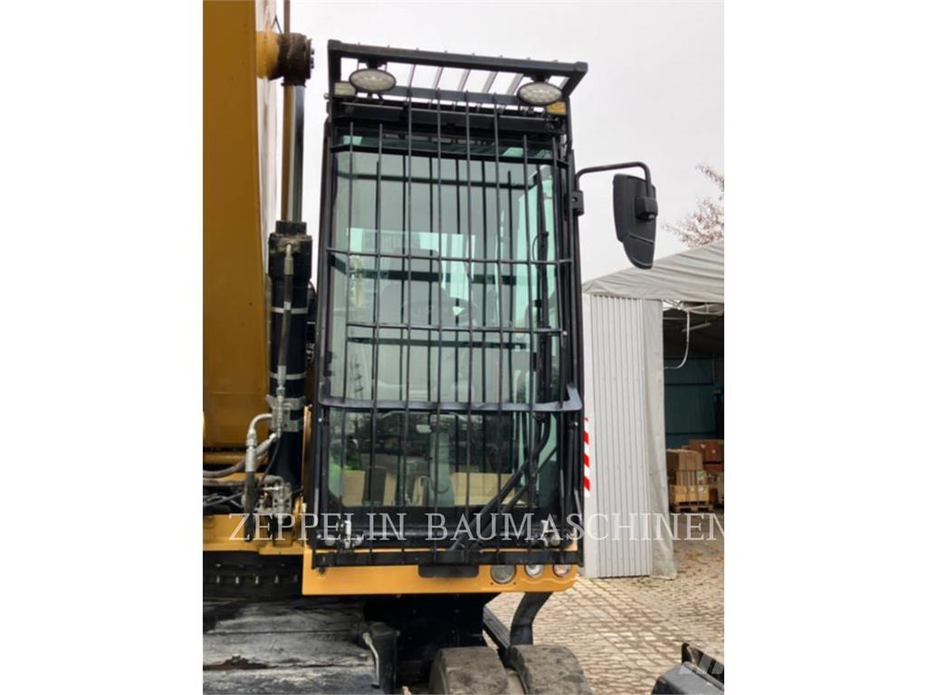 CAT MH3024-06C Pelle de démolition