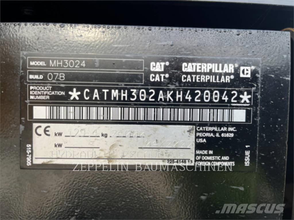 CAT MH3024-07A Pelle de démolition