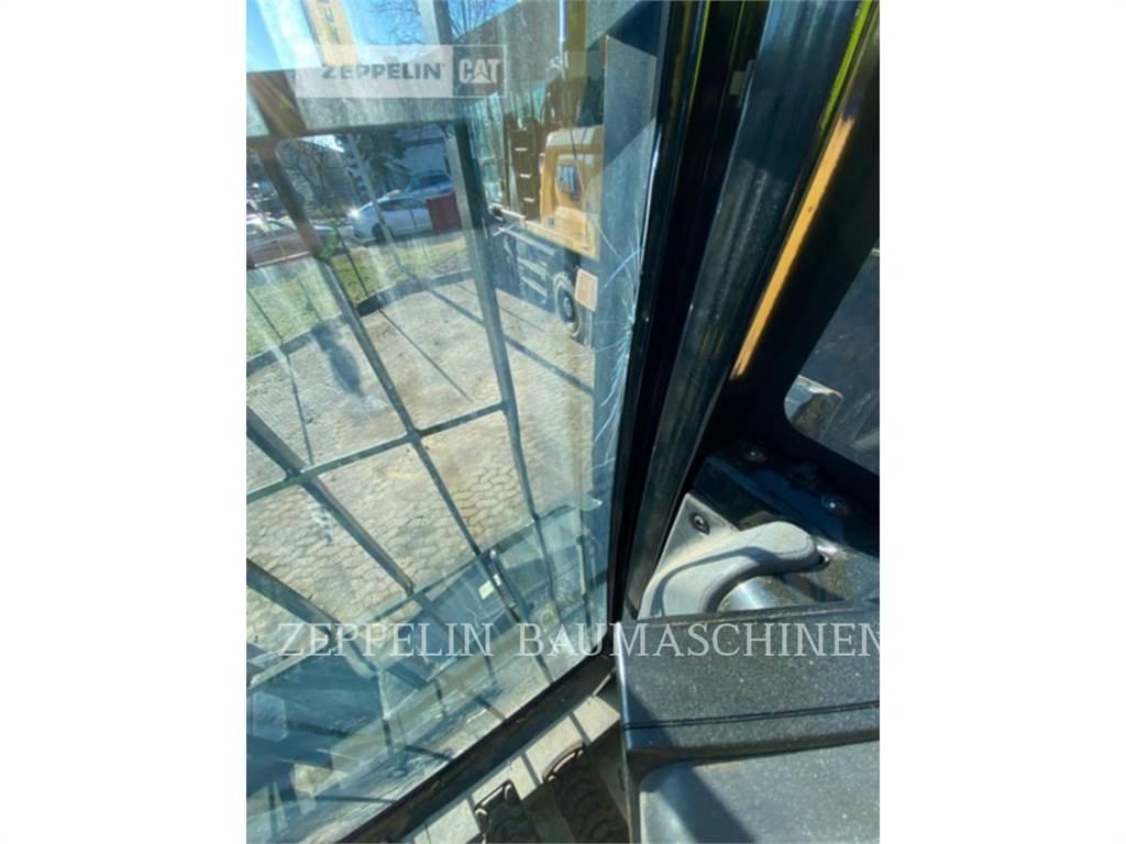 CAT MH3026-06C Pelle de démolition