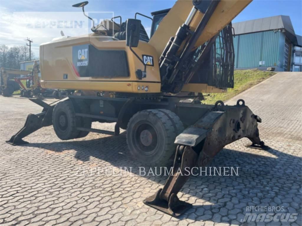 CAT MH3026-06C Pelle de démolition
